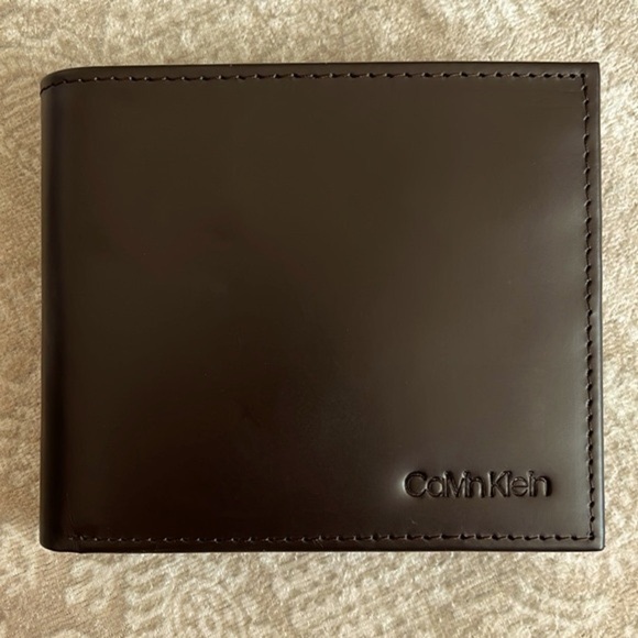 Brand New Calvin Klein Genuine Leather Brown Bifold Men’s Wallet RFID Protection - Picture 2 of 15